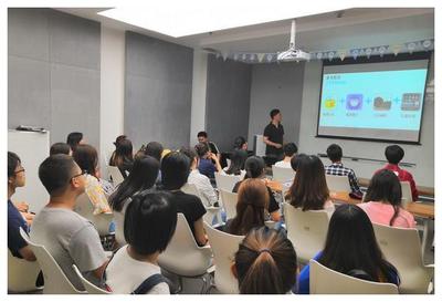 音符與代碼的交響 大學(xué)生走進(jìn)酷我音樂，體驗(yàn)新時(shí)代企業(yè)文化與網(wǎng)頁設(shè)計(jì)之美